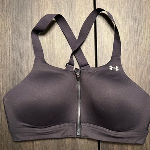 Under armour zip up sports bra 38C